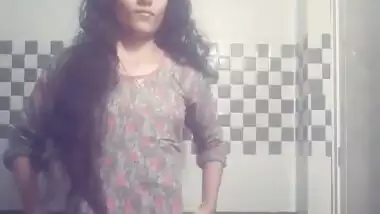 Today Exclusive- Cute Desi Girl Strip Her Cloths And Shows Her Boobs Part 1