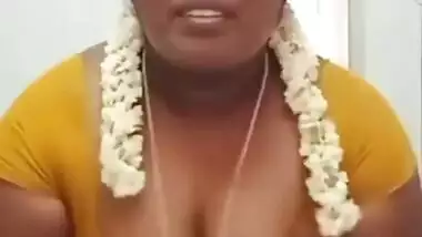 Big boobs tamil aunty