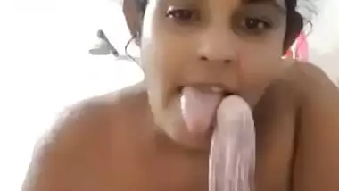 Horny Bhabhi Masturbating