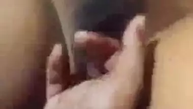 Fingering Tamil Aunty Until She Cums