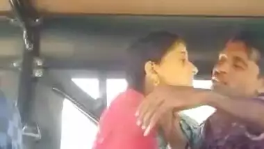 Rajasthani babe fucked in auto