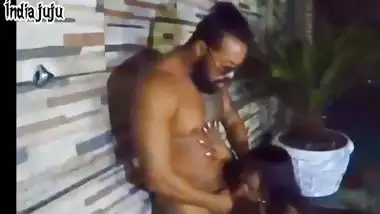 A GANG MAIS FAMOSA DO XVIDEOS RAINHA DO SEXO ANAL INDIA JUJU FAZENDO SEXO AO VIVO EM UMA BOATE DE SWING / PRODUCAO BOLT JONES