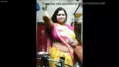 Indian Desi Milf Seducing