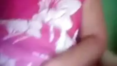 Beautiful Married bhai Showing Pussy