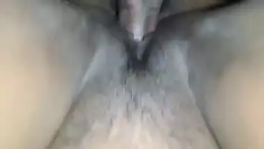 Amateur Desi XXX video of guy fucking girlfriend's tight snatch