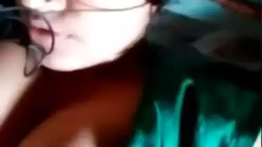 Desi Bhabhi Showing boobs on Video call