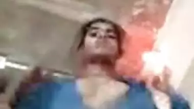 Dehati Desi XXX girl showing her bushy pussy on video call