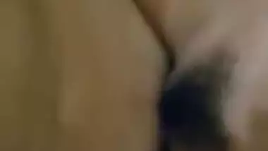 Desi wife cheating XXX sex with husband’s friend in this MMS video