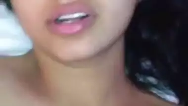 Desi bhabi very cute boobs