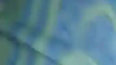 BF fucks a Bangla naked college girl in the bed