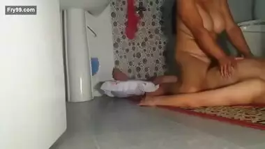 Punjabi Bhabhi Sex In Toilet – Movies