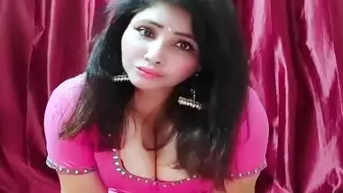 Bhabhi Boobs Show