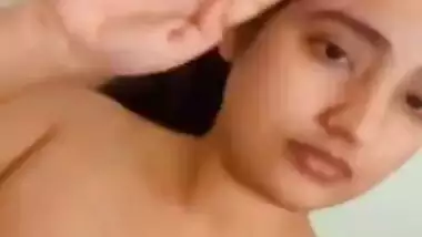 Beautiful Sexy Indian Girl Leaked Videos Part 2