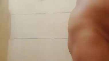 Gym girl nude bath viral show for her trainer
