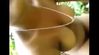 Horny desi girl hot sex in jungle with neighbor