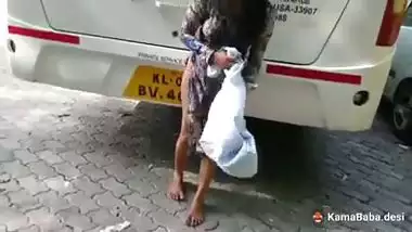 Tamil lady removes her salwar and panties outdoors