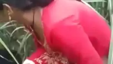 Dehati outdoor stripping before sex