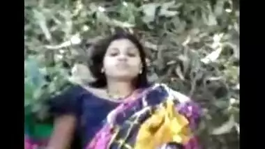 Desi Housewife Fucked with Ex-lover In Jungle
