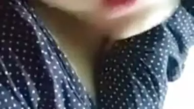 Bhabi cleavage show