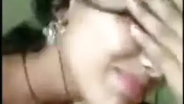 Beautiful Indian XXX girl showing her boobs on video call with her boyfriend