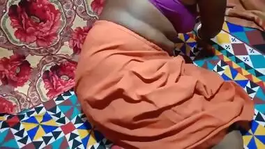 Desi aunty fucking doggy style