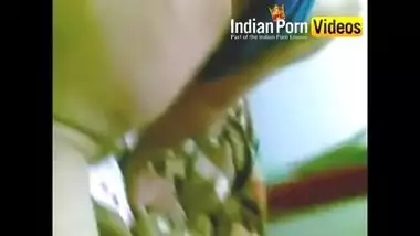 Indian sex videos of Delhi chubby bhabi