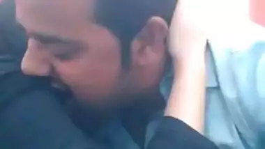 Kashmiri lovers ki romance and boob sucking