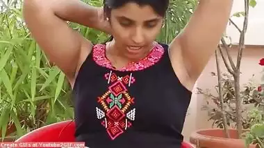 Desi hot model