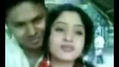 desi beauty porn episode with his lover having joy in the park