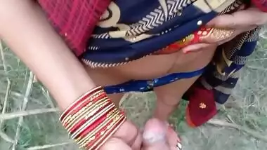 Desi Village Bhabhi Outdoor Sex In Jungle