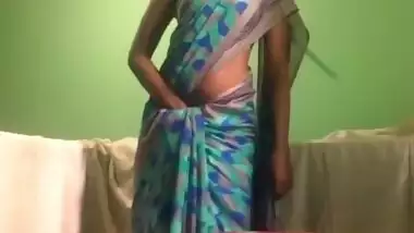 Sri Lankan In Office Leaked Video Prt2 සාරිය ගලවන ගමන් ගත්ත සැප