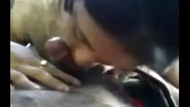 Telugu Babe loves Giving Blowjob To Lover Before Sex