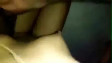 Tamil beauty engulfing fucking Desi MMS sex video