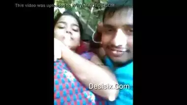 Desi girl sex with bf outdore