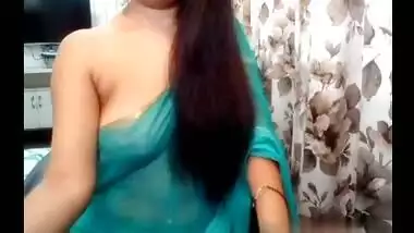 YoursRadhika Horny Boobs Show Cam Chat