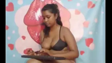 Big boobs girl erotic bikini sex chat