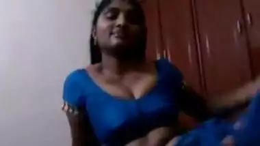 Hot Telugu Wife Showing Nude Body