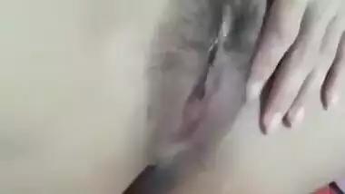 HAIRY SEXY AUNTY SHOWS PUSSY LIPS