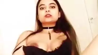 Desi plays with herself
