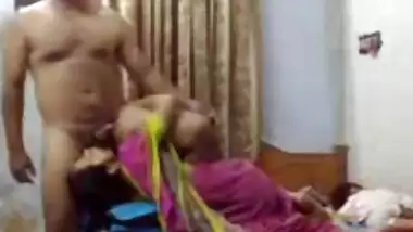 Kamwali bhabhi ko papa ne choda