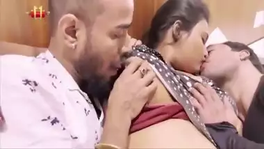 Falguni Bhabhi Ko Hotel Me Bhula Kar Dono Bhaiyo Ne Choda With Indian Bhabhi