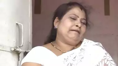 hai ram itna bara lauda aunty romance