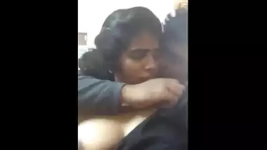 Hindi sex Indian bhabhi ki chudai video leaked by lover