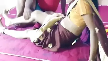 Indian Desi Bhabi Fucked In Saree At Late Night