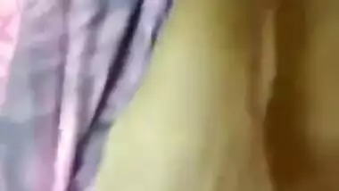 Desi Girl Showing and Playing With Boobs