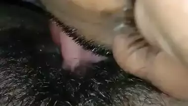 Desi wife hairy pussy licking