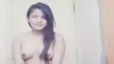 Desi girl in bathroom