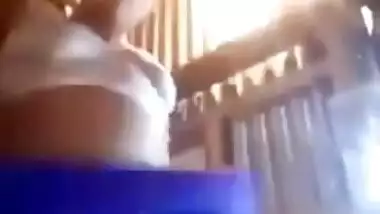 Desi village girl show her big boob