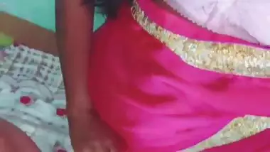 Sharee Wali Indian Village Bhabhi Ne Bohot Majha Liye chut Chatai ki