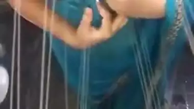 DESI GIRL BATHING AND RECORDING FOR BOYFRIEND